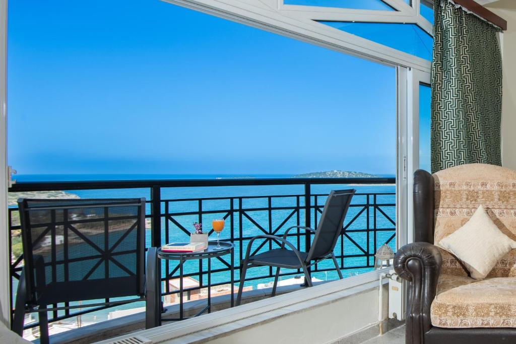 Vasiliki Island view house, Ágios Nikólaos