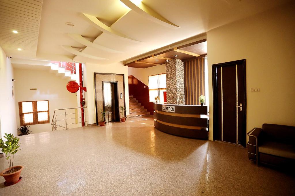 Hotel Bhagyaraj Palace - Best Hotel in Kanpur