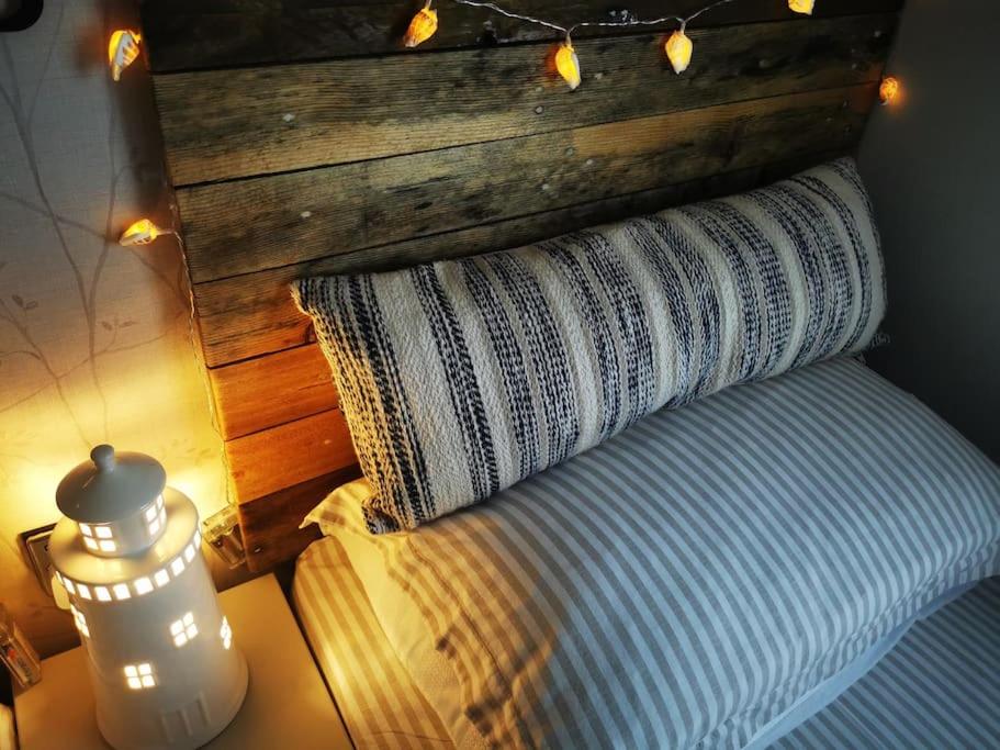 Glan Hirfaen Where the mountains meet the sea, Porthmadog