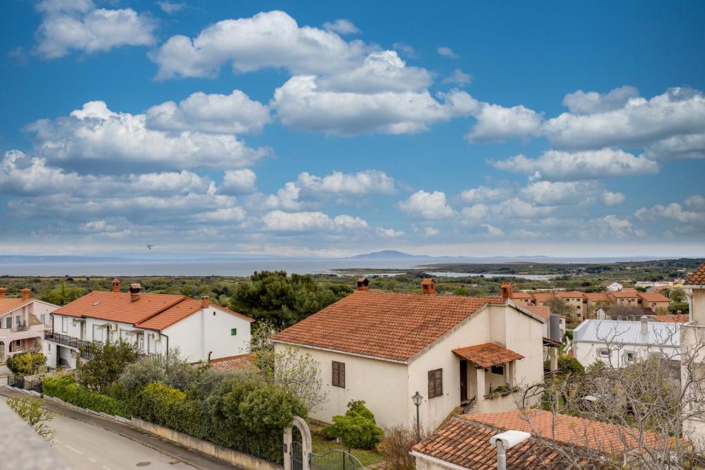 Alisa Apartment, Ližnjan