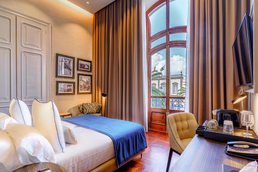 Boutique Hotel Cordial Plaza Mayor de Santa Ana - 2