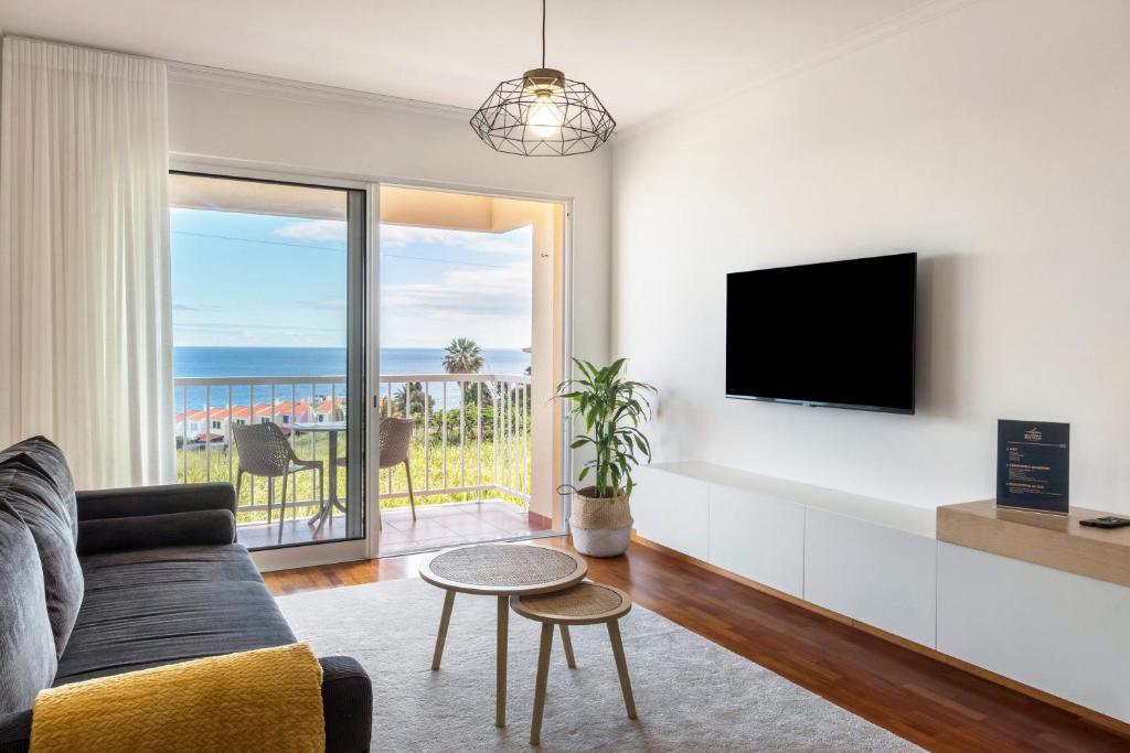 Madeira Sea View Apartment, Caniço