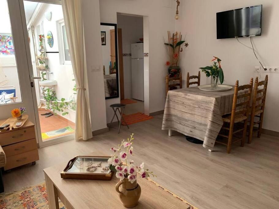 Casa con terraza en barrio marinero - 3