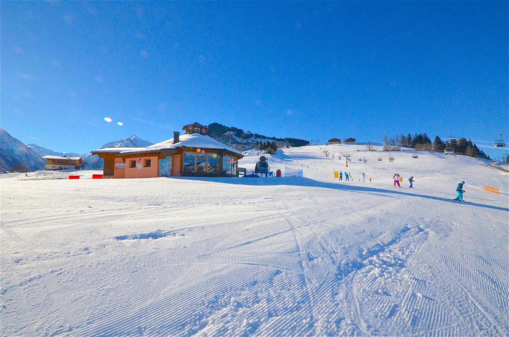 Ski-in Ski-out Chalet Maiskogel 17A - by Alpen Apartments - 5