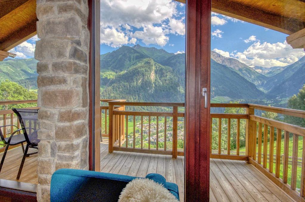 Ski-in Ski-out Chalet Maiskogel 13A - by Alpen Apartments - 3