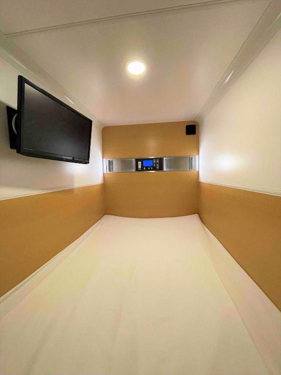 Women Only Capsule Room, Sauna, Gym, Bedrock bath, Comics Plan Minami Tachikawa Minamiguchi - Vacati — Hotel in Hachioji