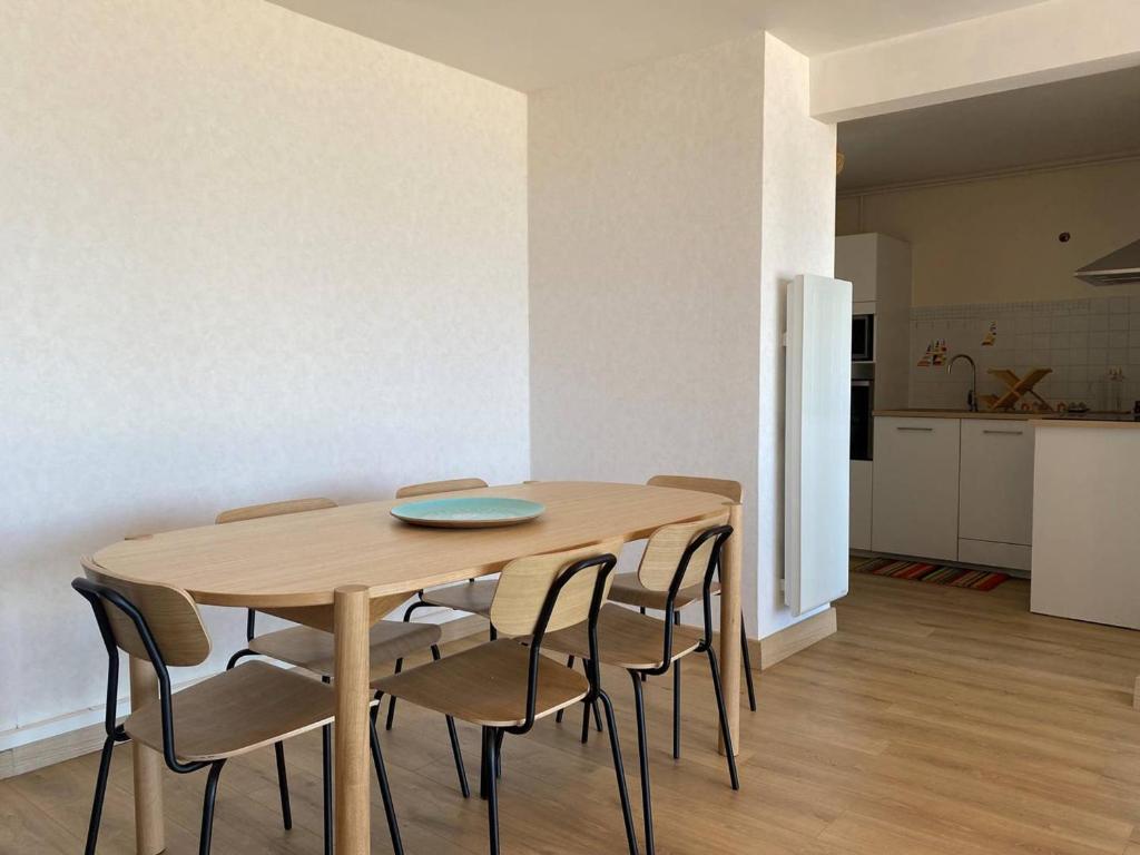 Appartement avec WIFI et Vue Mer, Plage de Trestraou à Perros-Guirec - FR-1-368-384 - 5