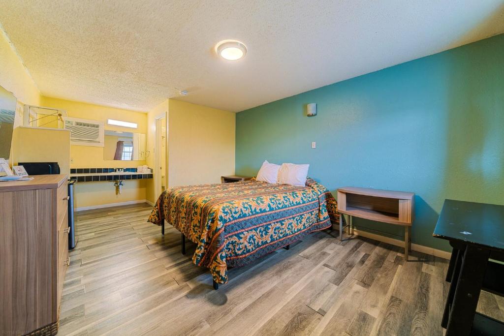 Catalina Motel photo