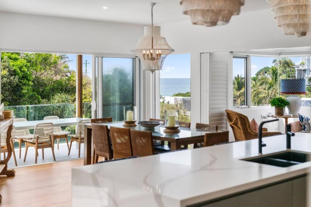 Surfside - Wake To The Waves Breaking, Sunshine Beach