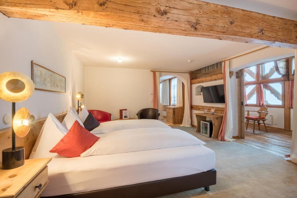 Schweizerhaus Swiss Quality Hotel - 2