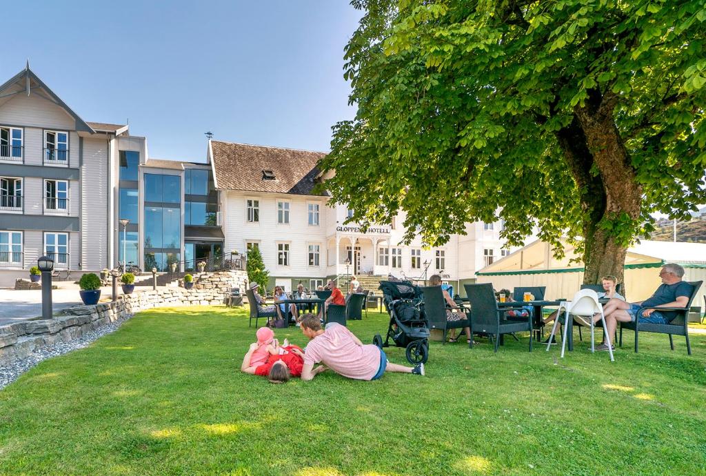Gloppen Hotell - by Classic Norway Hotels photo