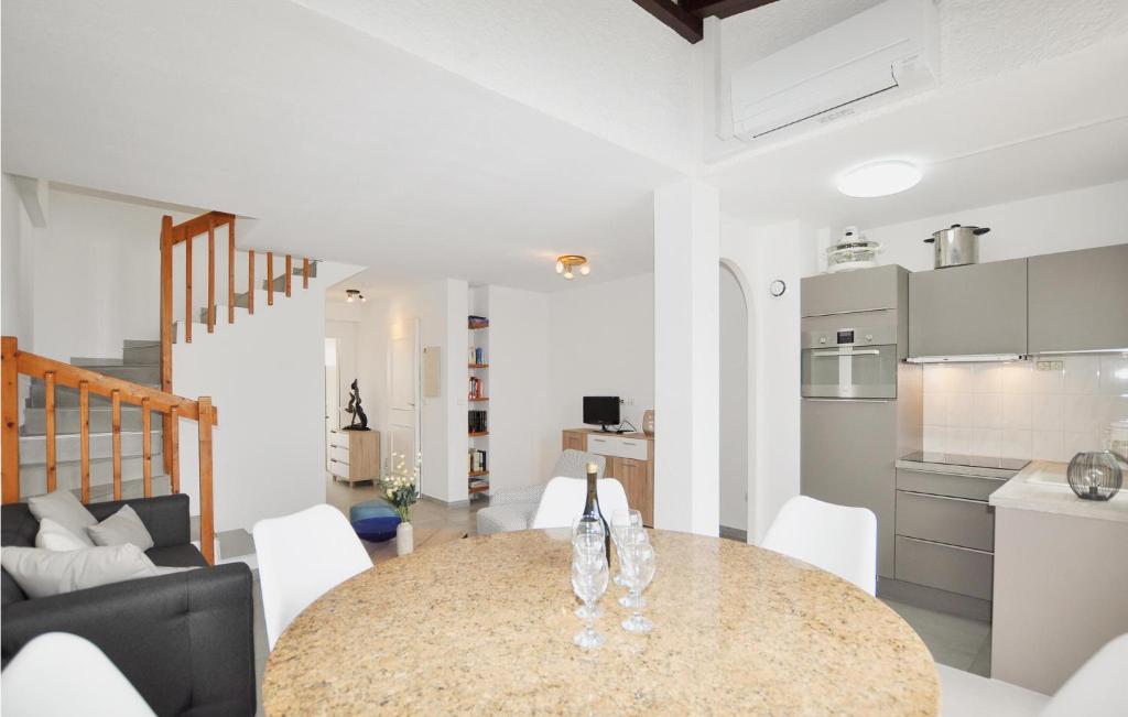 Cozy Apartment In Saint-Cyprien - 5