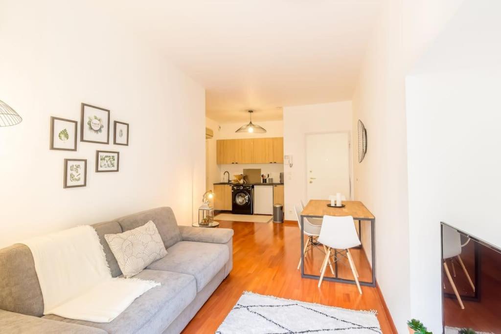 L13 Staywiz us - Central flat 5mins walk to beach AC Balcon WIFI - 5