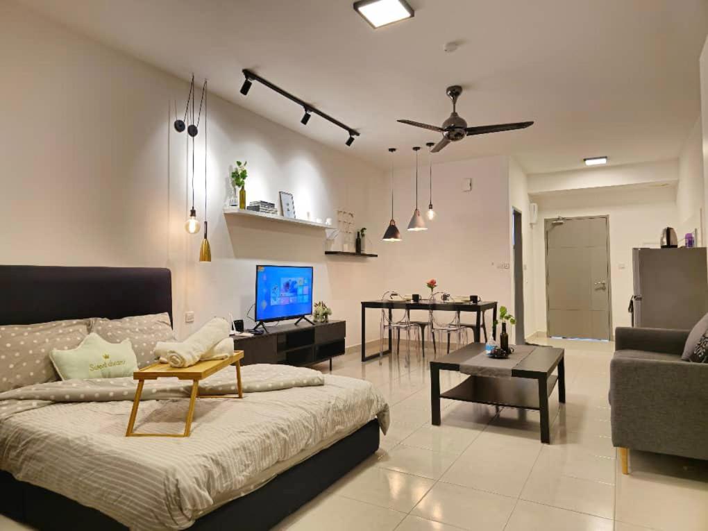 Tiara Imperio Studio 舒适和温暖环境适合情侣享受家的感觉, Apartment Kajang