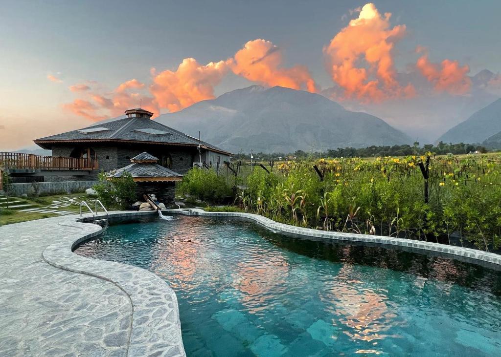 Osho Himalayas Wellness Resort