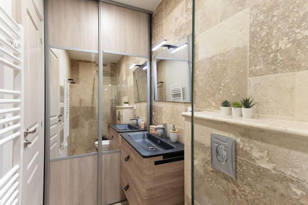 L19 Staywiz us - 1BDR Massena central 2mins Sea PromenadeAC Balcony - 2