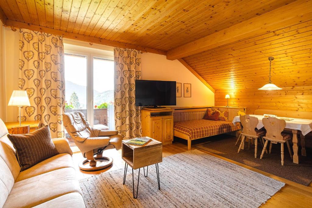 Gasthof-Appartements Sportalm - 4