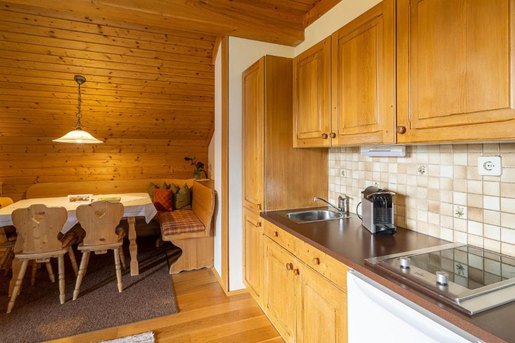Gasthof-Appartements Sportalm - 3