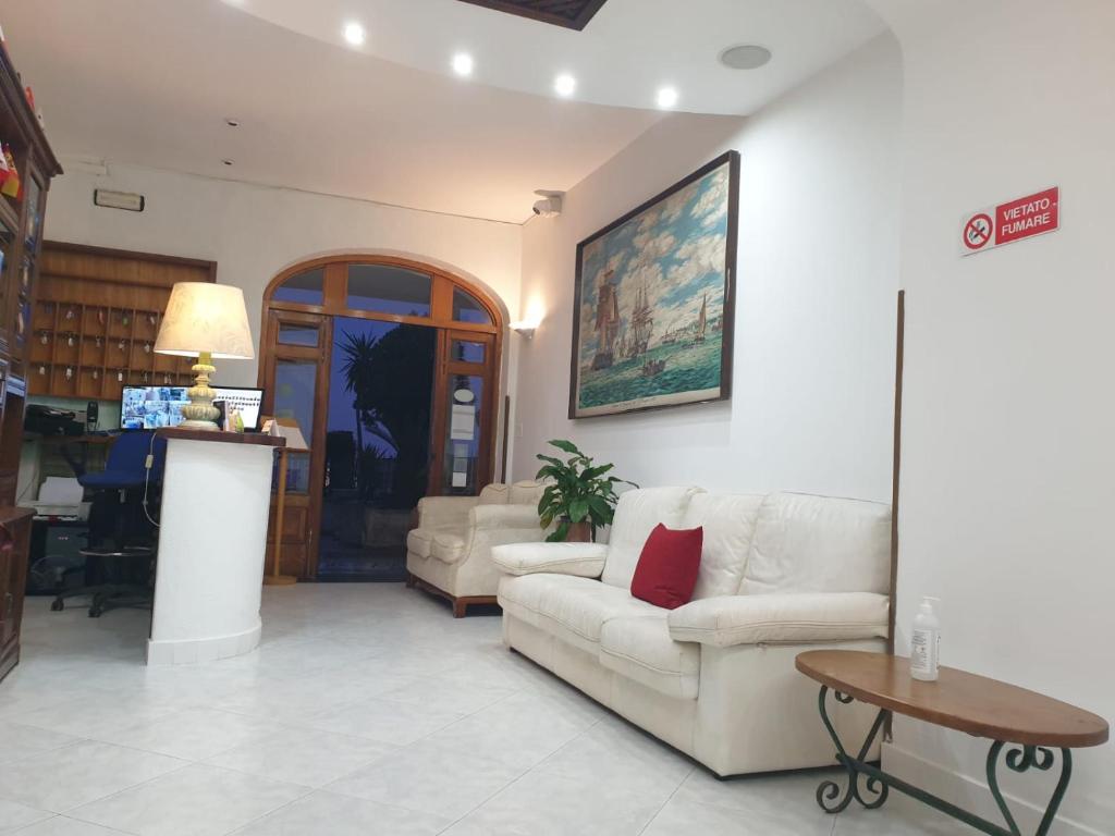 Hotel Mareluna Ischia photo