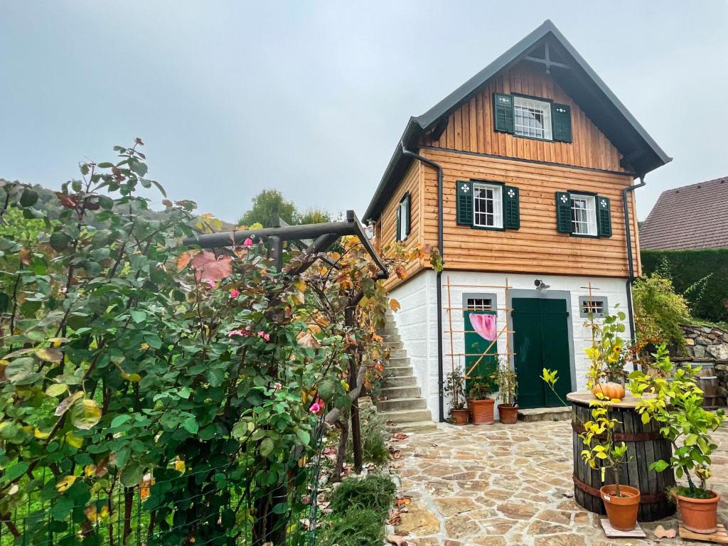 Holiday Home tiny lavender house by Interhome - 1