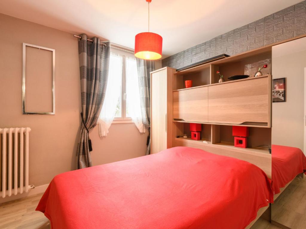 Apartment Dans la forêt de Pin by Interhome - 5