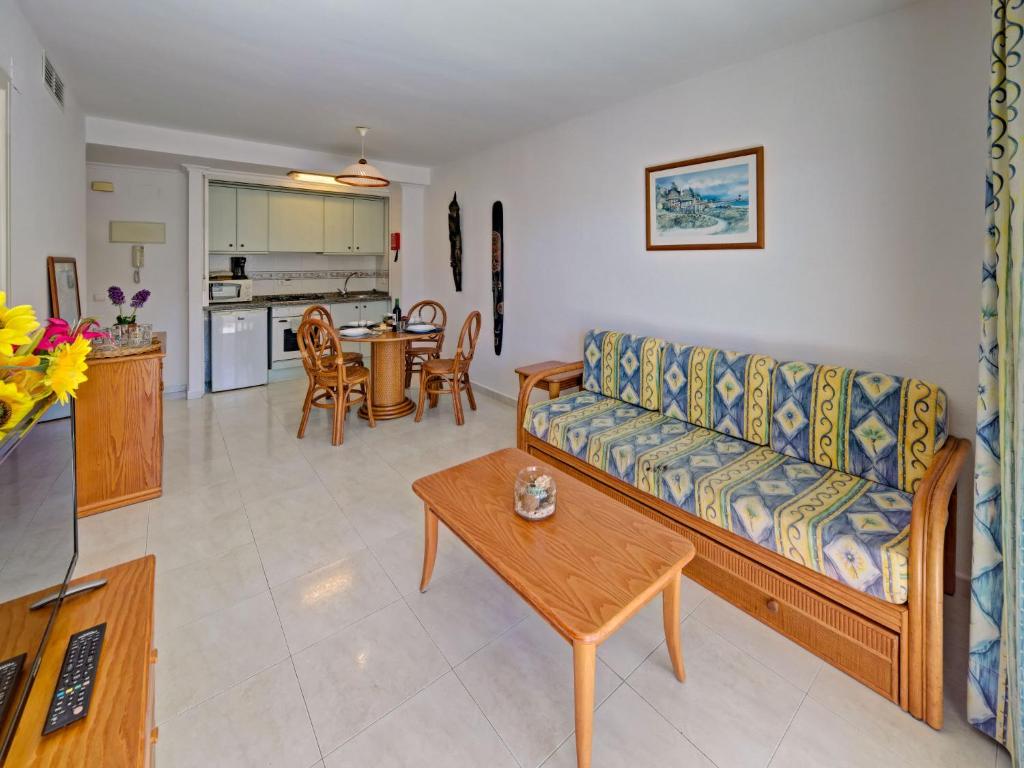 Apartment Topacio III-2 by Interhome - 4