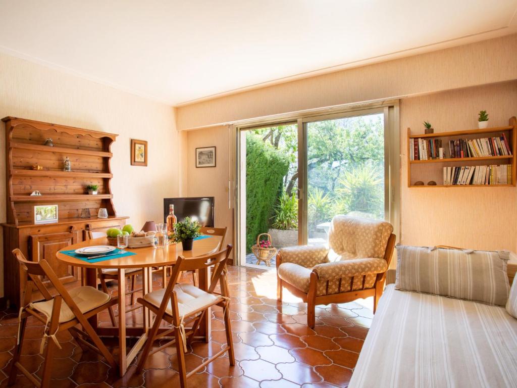 Studio Montfleuri-2 by Interhome - 2