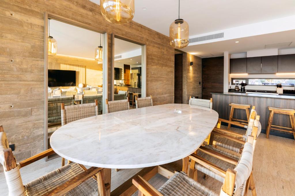 Private Hot Tub - Ocean View - GYM - Free Parking - 3