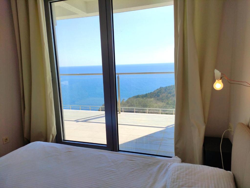 Nature Escape Infinity Pool and Amazing Sea View - 5