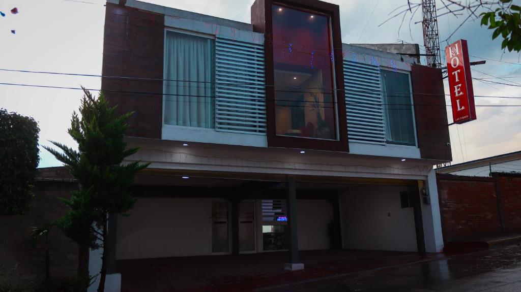 Hotel Las Torres — Hotel in Cordoba