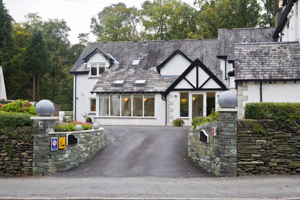 Entrance, Hawksmoor Guest House in Windermere
