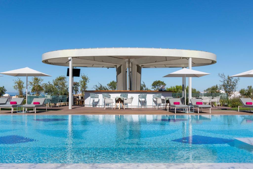W Residences Algarve — Hotel in Albufeira