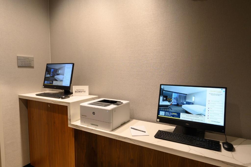 Courtyard by Marriott Charlotte Waverly photo