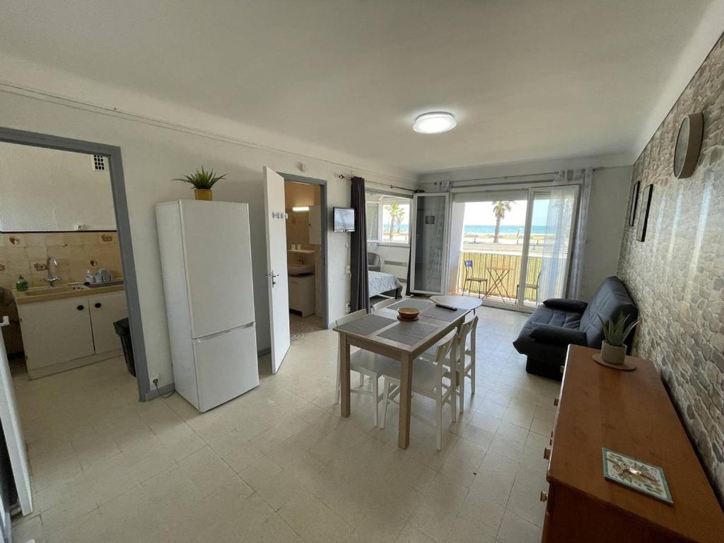 Studio 4 pers. en bord de mer avec balcon, parking et animaux admis à Saint-Cyprien. - FR-1-106-94 - 1