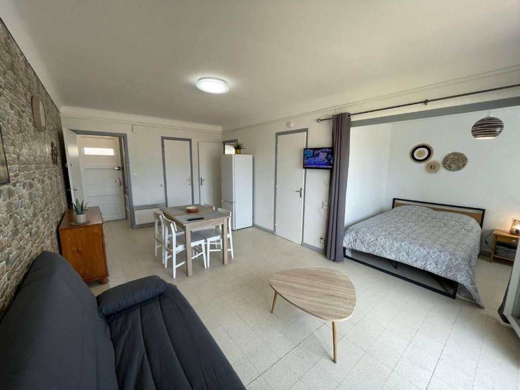 Studio 4 pers. en bord de mer avec balcon, parking et animaux admis à Saint-Cyprien. - FR-1-106-94 - 2
