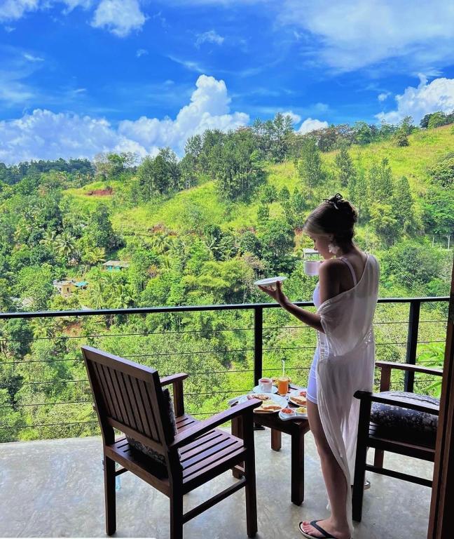 Riverbank Resort Gampola photo