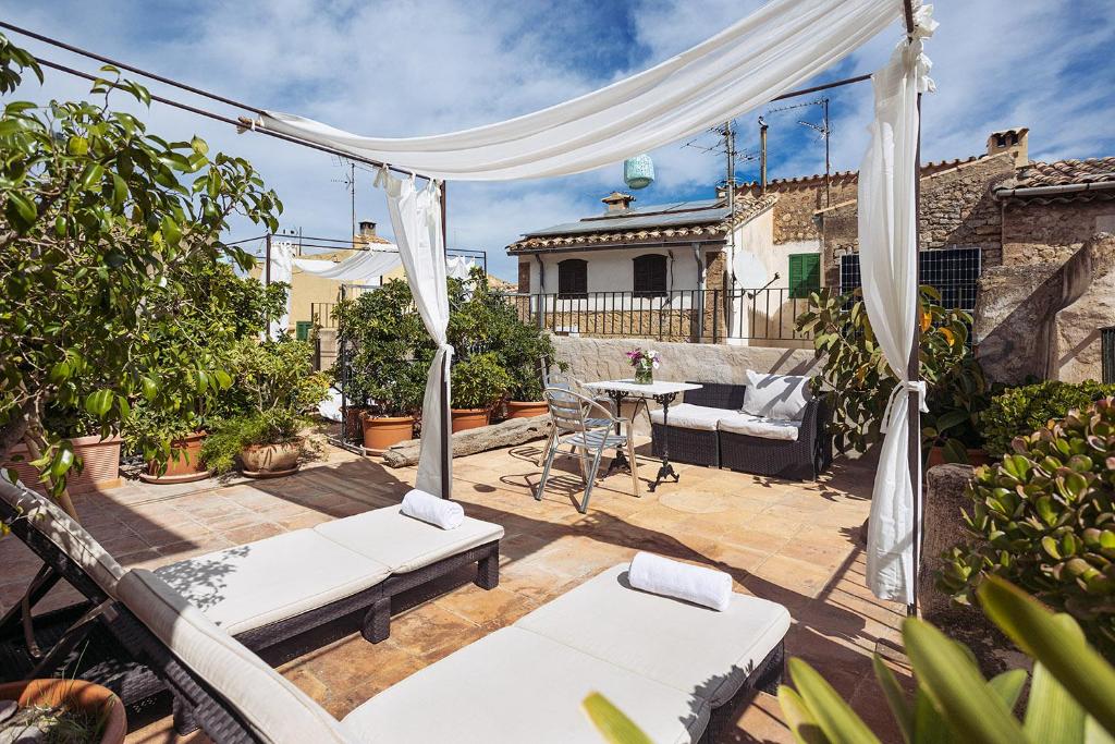 Hotel Nord Boutique — Hotel building in Estellencs, Balearic Islands