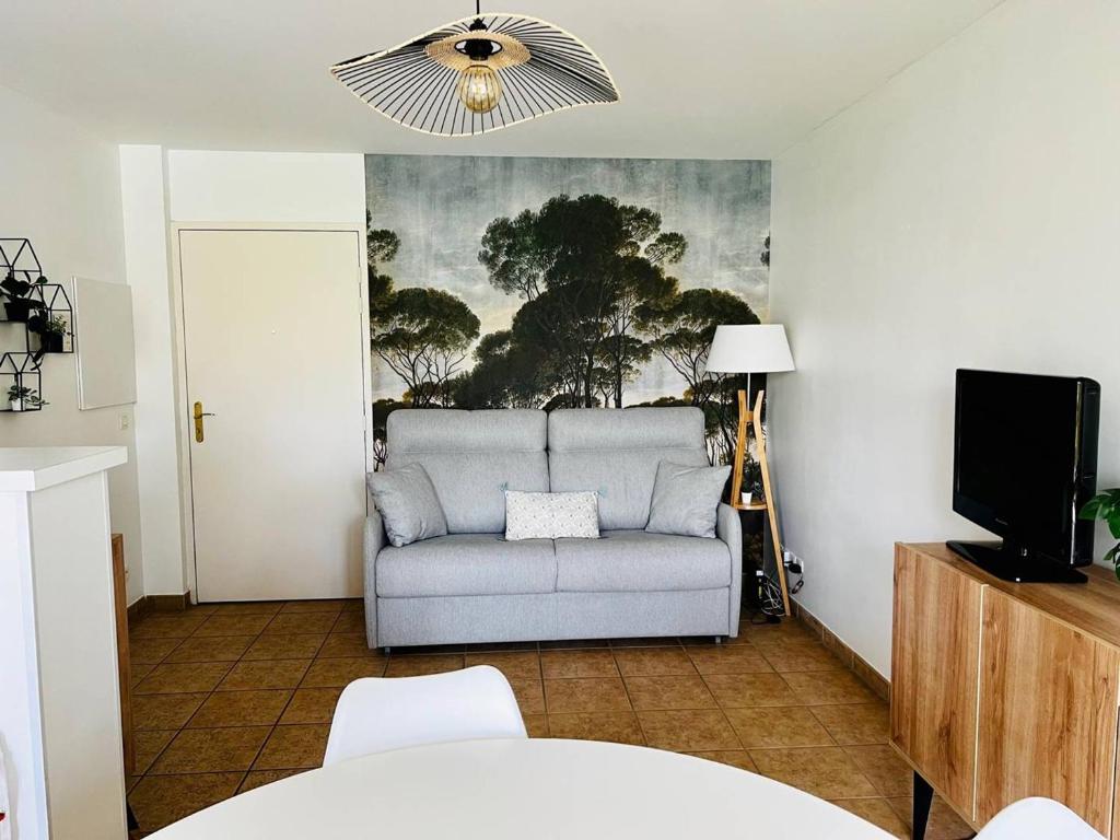 Appartement T2 moderne avec terrasse, parking et accès internet - Cambo-les-Bains - 3
