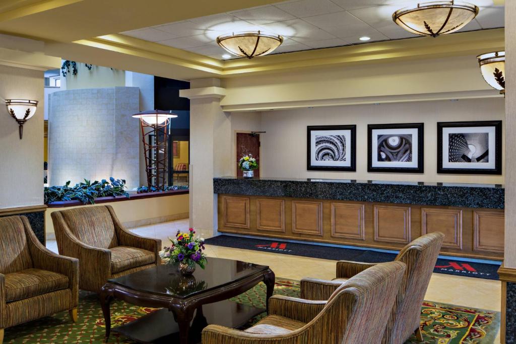 Radisson Hotel Cedar Rapids photo