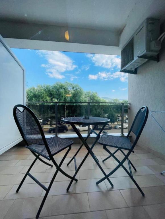 Park Diamond Apartments photo