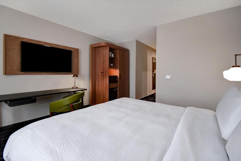 Fairfield Inn & Suites Grand Rapids Wyoming photo
