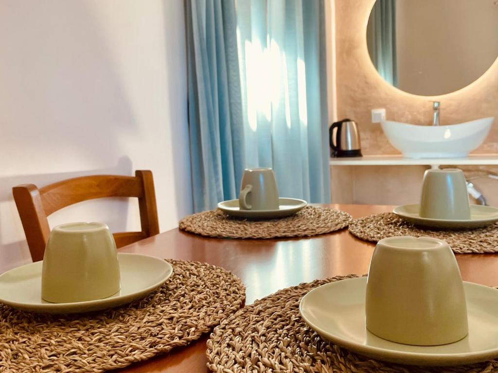 Alekas Parga Apartments