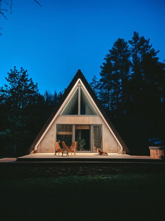 Namas MIŠKE, Lazdinė