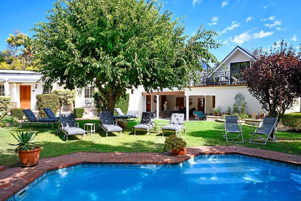 The Coach House — Hotel in Franschhoek