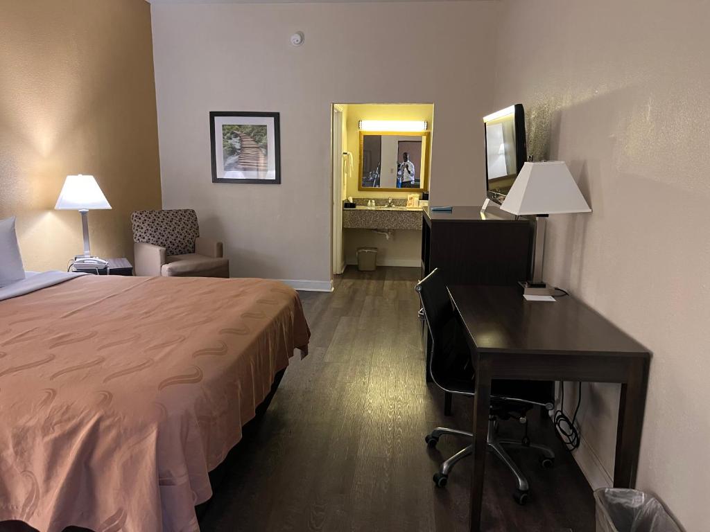 Quality Inn photo