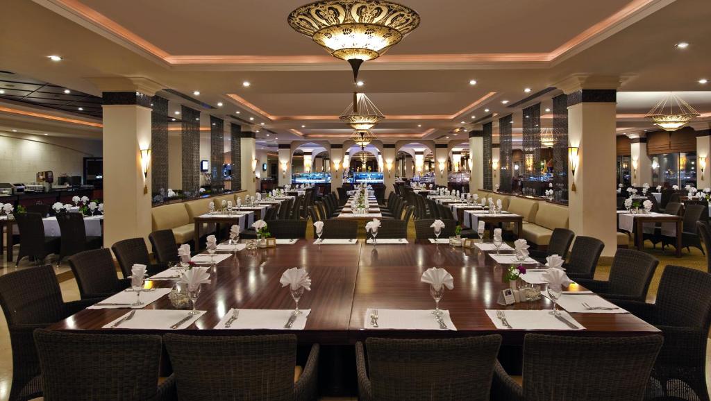 AKKA Hotels Antedon - Premium All Inclusive — Restaurant & bars in Beldibi