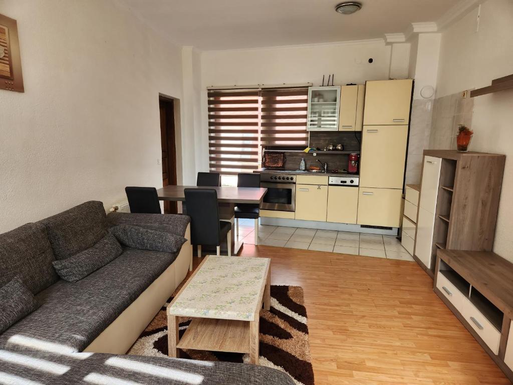 2 Zimmer Wohnung in Gloggnitz