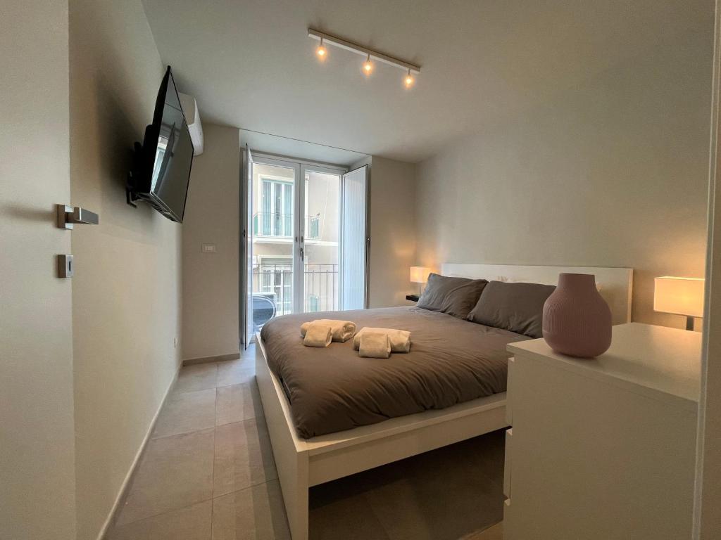 A casa di Pippo, Katánie