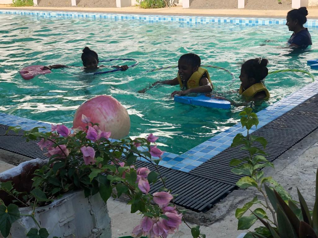 Thisara Pool Resort Kataragama & Yala & Kabiliththa Safari photo