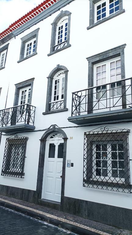 Colégio 86, Ponta Delgada